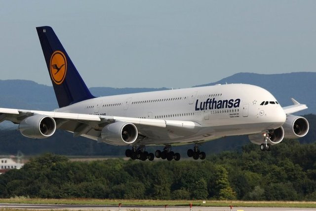 Lufthansa - Uçuş: Miami'den Tokyo'ya (First Class) - Ücret: 32.758 dolar
