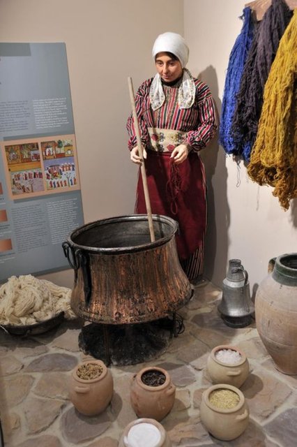 Mumya görmek isteyenleri Kapadokya'ya beklediklerini dile getiren Demir, "Mumya denilince dünyada ilk akla gelen yer Mısır'dır.