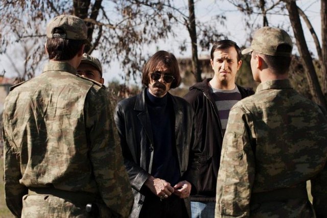 SENARYOLARI BEĞENMEDİ - Erdal Beşikçioğlu ekranlara geri dönmeye hazırlanıyor!