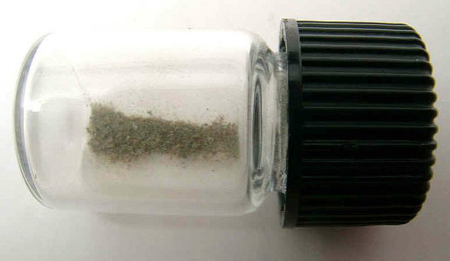 11. Her gün uzaydan Dünya'ya 100 ton ağırlığında meteorit tozu düşmektedir.