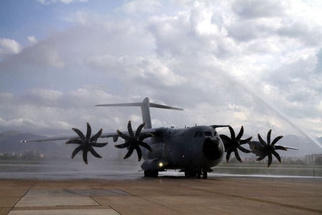 2018'de son uçak yani 10'uncu A400M Türkiye'ye teslim edilecek. Türk Havacılık ve Uzay Sanayii AŞ'nin (TUSAŞ) aktif olarak yer aldığı projede, yaklaşık 500 Türk mühendis görev yaptı.