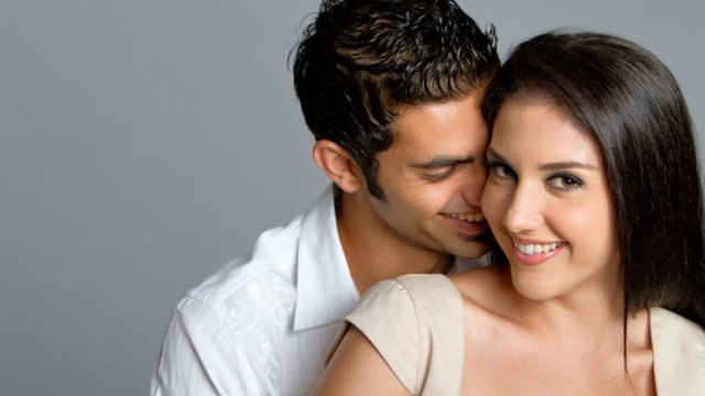 Hirsizlama öpücük: En tatlı öpücüktür.