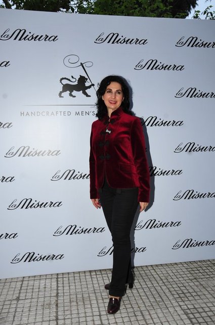 AYŞE SLEVGOT