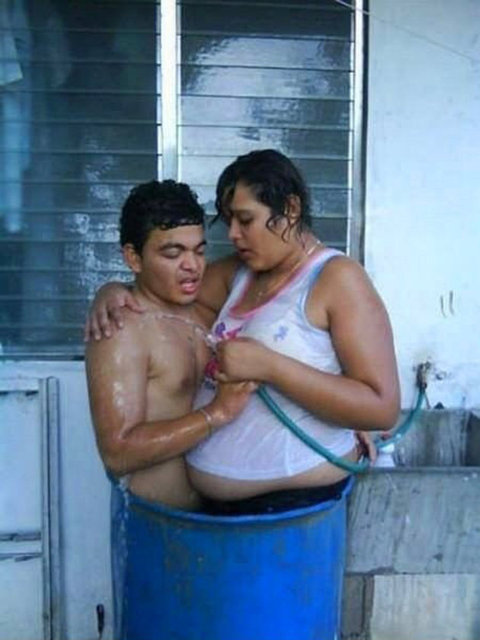 6. İllaki birinin banyosunun yakınlarında konuşlanmak...