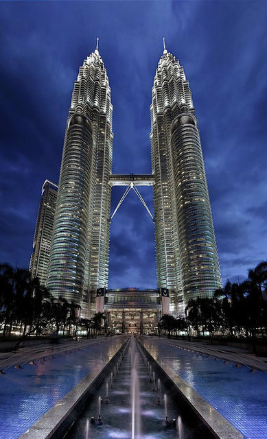 8. Petronas Tower 1 & 2 - Kuala Lumpur, Malaysia, 452m