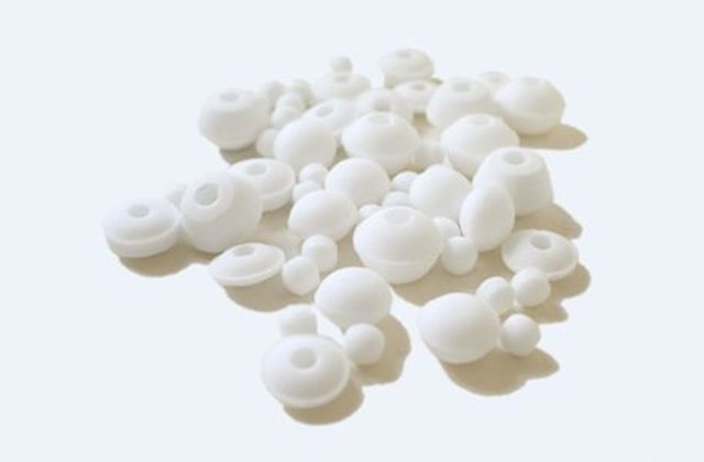 NAFTALİN: Karaciğeri tahriş eder. Kullanmaktan kaçının.