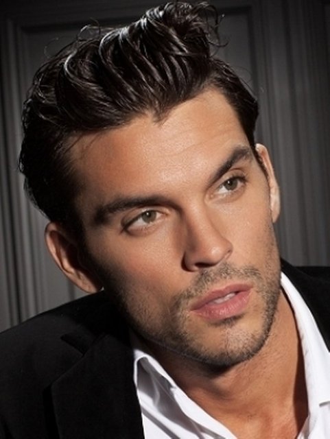 SAÇ JÖLESİ: Ciltte döküntü, cilt altında kılcal damar kanaması yapar.