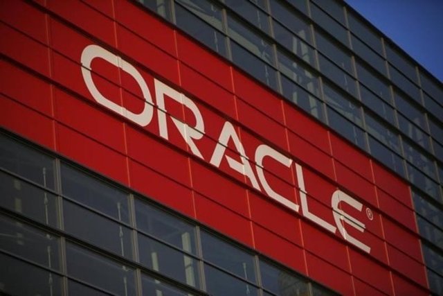 Oracle Corporation - Veritabanı ve kur