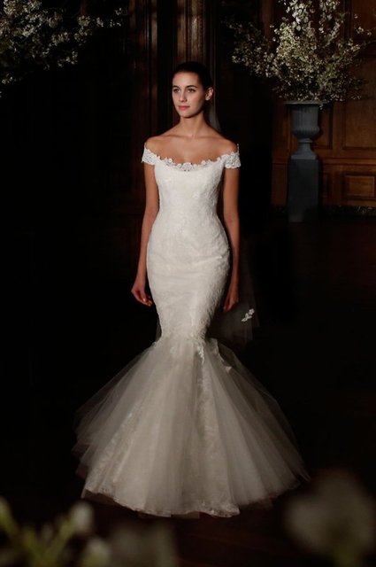 Balık etekler abiye modeller de olduğu gibi, gelinliklerde de kendini daha bir gösterecek.