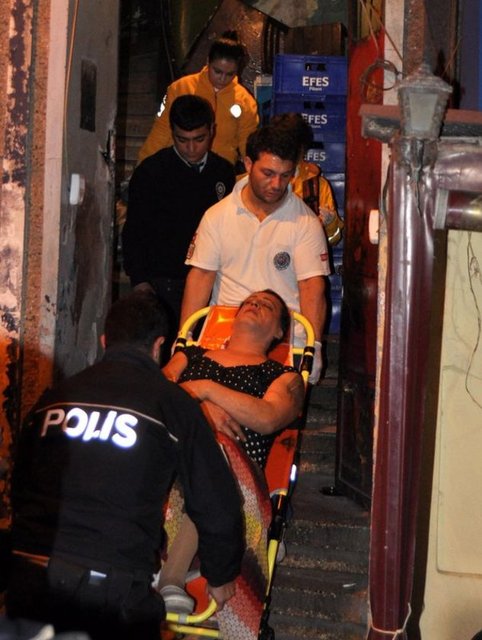 Ağır yaralanan Kaptuğ ise sağlık ekipleri tarafından ambulansla Şişli Hamidiye Etfal Eğitim ve Araştırma Hastanesi'ne kaldırıldı.