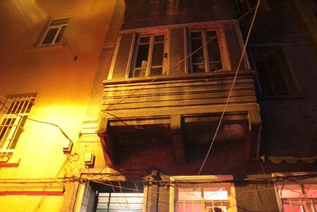 Polis kayıplara karışan 2 cinayet zanlısının yakalanması için geniş çaplı araştırma başlattı.