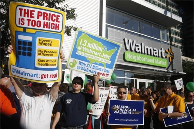 9- Walmart - Marka değeri 44,779 milyar dolar.