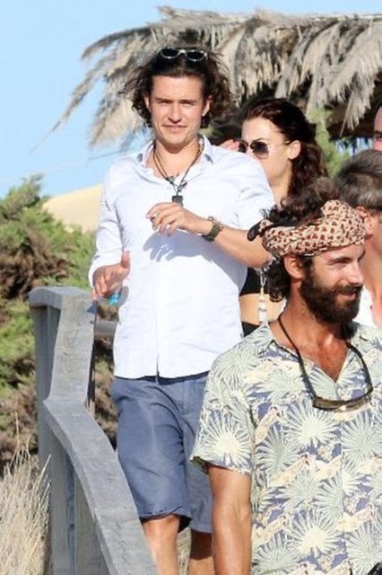 Aktör Orlando Bloom, olaylı gecenin birkaç saat öncesinde Ibiza'da bir grup arkadaşıyla tekne sefası yaparken görüntülenmişti