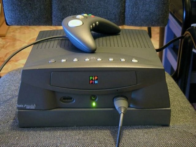 Apple Bandai Pippin 1995