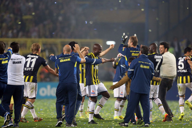 - FB'li değilsen, ligin bitmesine 3 hafta kala şampiyon olmayı anlayamazsın =D