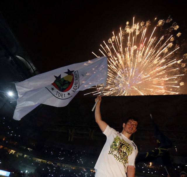 - Ligin özeti: Fenerbahçe ezdi; geçti. Tebrikler Şampiyon Fenerbahçe!