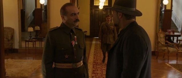 "Benim için çok deneyimli Türk aktörlerle çalışma fırsatı bulmak ilginçti"