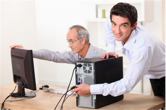 4. Bilgisayar Sistemleri Analisti -  - Yıllık ortalama gelir 79 bin 680 dolar -