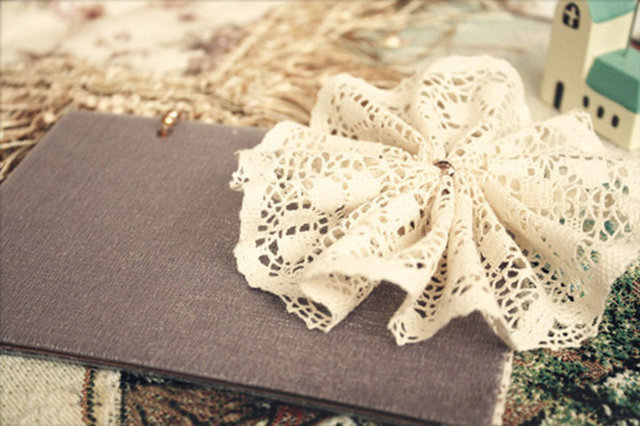 Vintage tasarımlar özellikle art deco döneminden esinlenerek tasarlanmış olan davetiyeler en çok tercih edilen çeşitlerden biri olacak.