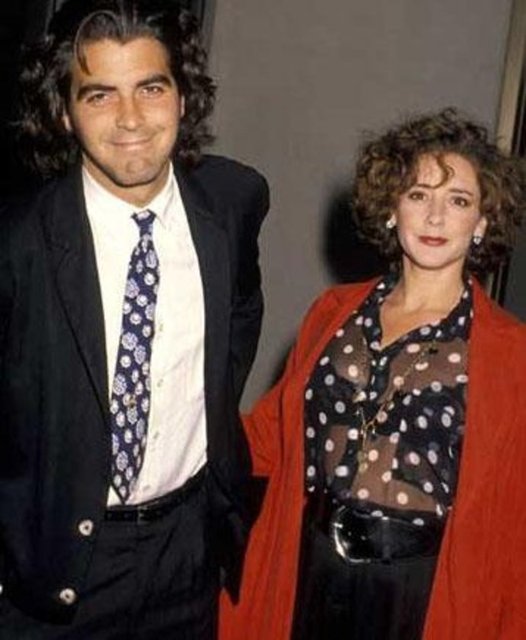 Clooney şu ana kadarki tek evliliğini Talia Balsam ile yaptı.