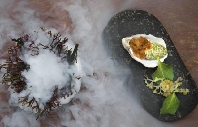 26. Azurmendi, Larrabetzu, İspanya (-)