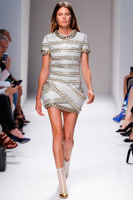 Fashionable: Modaya uygun.