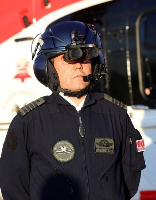 THK Genel Başkanı Osman Yıldırım, ilk kez eğitim alan 2 helikopter pilotunun basın mensuplarına tanıtıldığı törende, 5 helikopterle başladıkları ambulans helikopter hizmetini şu an 17 helikopterle sürdürdüklerini söyledi.