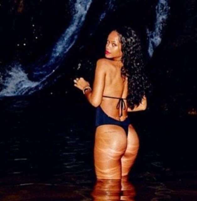 Rihanna, 60 cm bel ve 80 cm kalça ölçüsüne sahip.