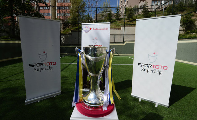 Dışı 925 ayar gümüşten yapılan kupanın içi 24 ayar saf altın kaplama.