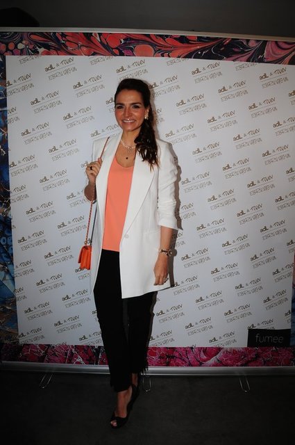 EBRU AKEL 