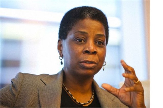 -  - Ursula M. Burns - Ofis malzemeleri devi Xerox şirketinin CEO'su.  -