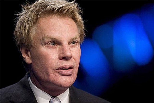 Mike Jeffries - Ünlü marka Abercrombie & Fitch Inc.'in CEO'su. -