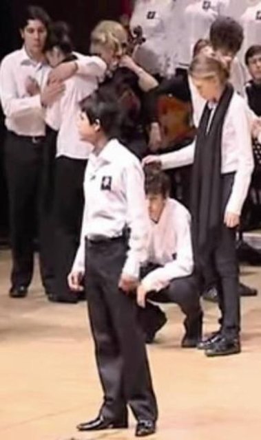 Sarıkaya'nın sanat aşkı, lise yıllarında objektife böyle yansıdı.