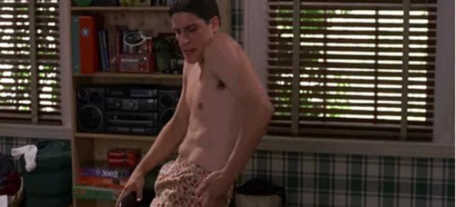 6. Mahremiyetine fazla düşkün olmaktır...