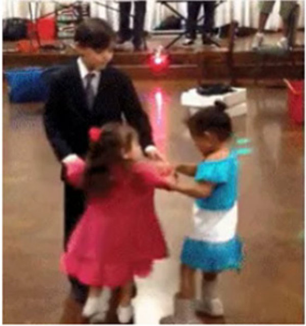 15. Kimi duyguları eksik yaşamaktır - Mesela kardeşini kıskanmak, mesela paylaşmak, mesela rekabet etmek, vb.