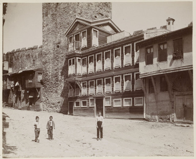 Cankurtaran'da Surdibi Evleri