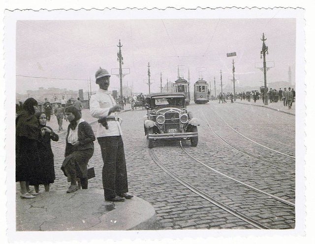 Köprü Çıkışı / 1928