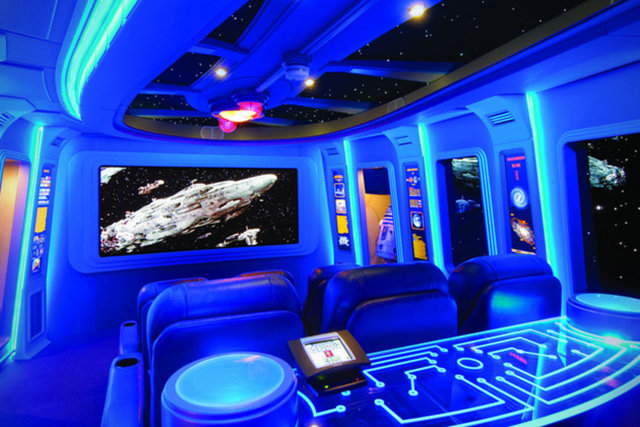 Fiyatları astronomik de olsa hiçbir Star Wars hayranı bu sinema odasına hayır diyemez...