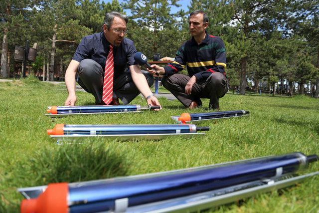 Sadece yazın değil, kışın da mangalı kullanabiliriz. Bir ortam sıcaklığına gerek yok, mangalın güneş ışığını alması yeterli" dedi.