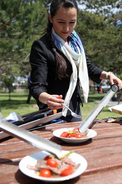 Biliyoruz ki orman yangınlarının önemli bir kısmı, söndürülmeyen mangal ateşinden kaynaklanıyor. Ürettiğimiz mangal, bu yönüyle çevre için de önemli."
