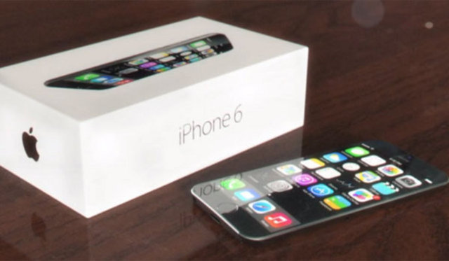 Apple çok yakın bir analist olan Ming-Chi Kuo ise geçen ay iPhone 6'nın 4,7 inc'ten daha geniş bir ekrana sahip olacağını belirtmişti. Bu iddialar Apple'ın da geniş ekranlı akıllı telefon üreteceği beklentisini arttırıyor.