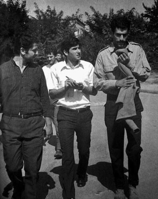 1966-1967 öğretim yılında gerçekleşen ODTÜ Hazırlık boykotunun örgütlenmesine önderlik etti. -