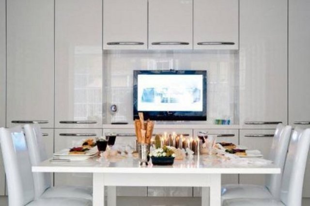 Sibel Can evinin kapılarını InStyle Home dergisine açtı...