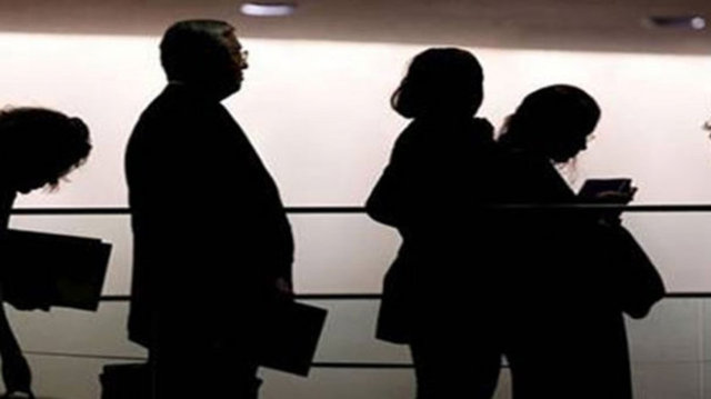 Kamu kurumlarında talebe göre 3-4 saatlik yarı zamanlı işte çalışılabilecek. Özel istihdam büroları, doğum iznine giden kadın çalışanın yerine eleman bulabilecek.