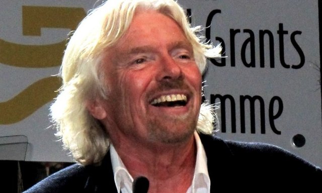 "Başarılı olmak için savaşmalı, etrafınızda iyi bir takımınız olmalı ve şanstan daha fazlasını bir araya getirmelisiniz. Ama bir başkasının formülünü takip ettiğinizi de garanti edemezssiniz." Sir Richard Branson, Virgin Şirketler Grubu'nun kurucusu.