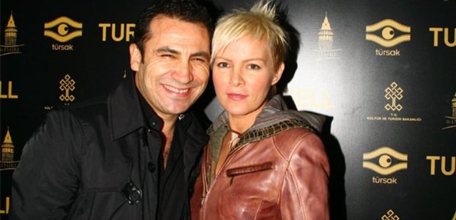 Yedi yıldır birlikte olan Ömür Gedik ve Ferhat Göçer ayrılık kararını bir basın açıklamasıyla duyurdu.