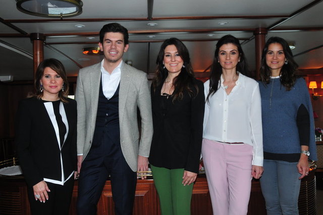 BERRİN YOLERİ, OSMAN GEYLAN, ESRA CİVELEK, ŞELİ ELVAŞVİLİ, SERRA TAŞKENT 