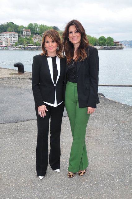 BERRİN YOLERİ, ESRA CİVELEK