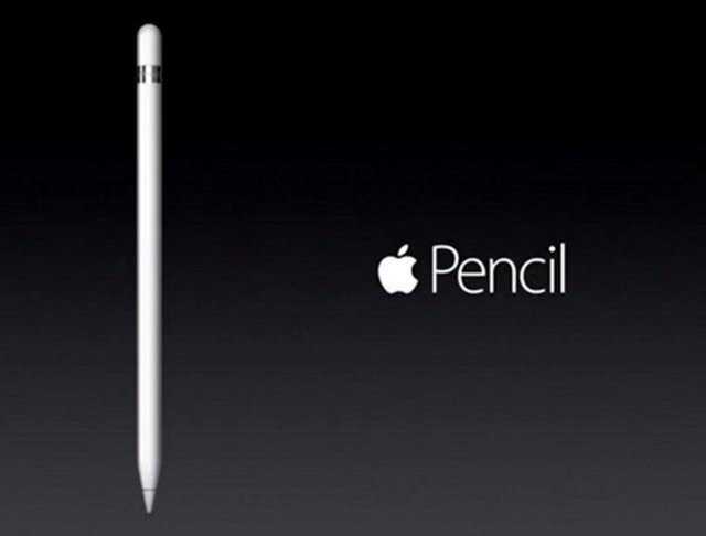 Apple Pencil ise 379 TL'lik etiketiyle raflardaki yerini aldı.