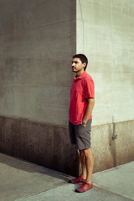 Aaron Sachs "Ben yedi yaşlarındayken annemler ayrıldı çünkü biyolojik annem bir adama âşık olmuştu. Ailemin farklı olduğunu biliyordum ama tuhaf bir farklılık değildi sadece farklı türde bir aileydi."  -